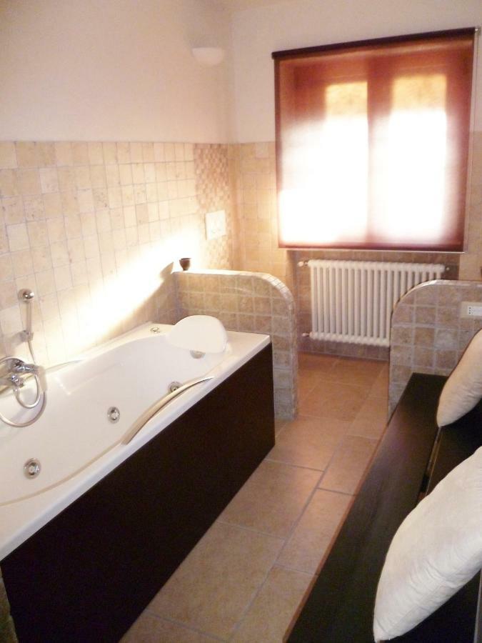 B&B Colle Di Terria Country House Contigliano Екстер'єр фото